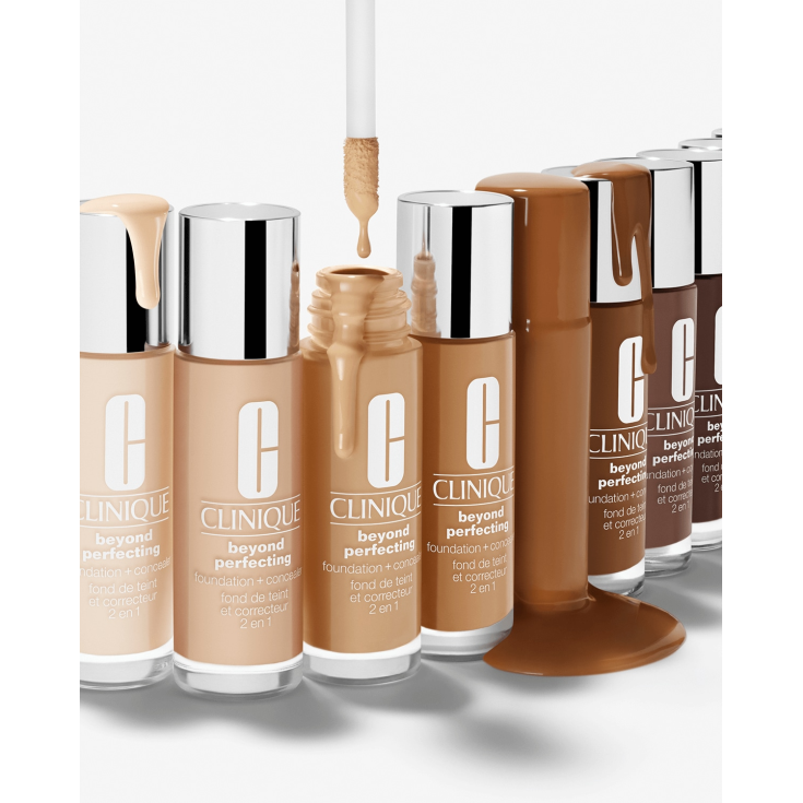 Beyond Perfecting™ Foundation + Concealer 06 Clinique 1 Pezzo