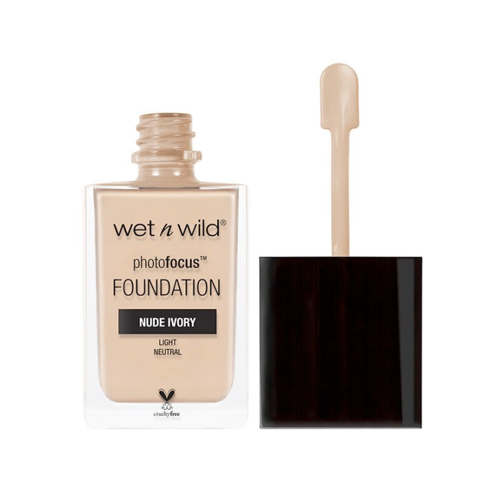 PhotoFocus&trade; Nude Ivory E363P Wet N Wild&reg; Fondotinta + Correttore