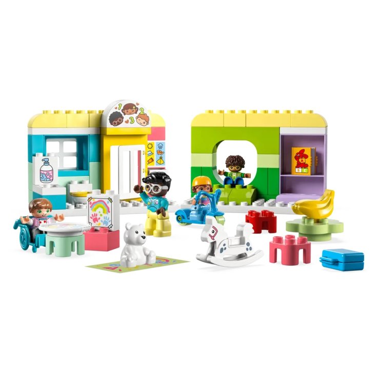 LEGO La Casa delle Bambole di Gabby Divertimento in Cucina con Dolcetto,  Giocattolo con i Personaggi di Gabby e Dolcetto, Cupcake da Decorare e  Accessori, Giochi per Bambine e Bambini dai 4