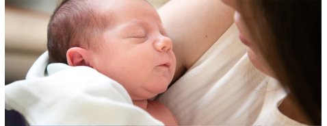 Rigurgito nei neonati: come comportarsi? I nostri consigli