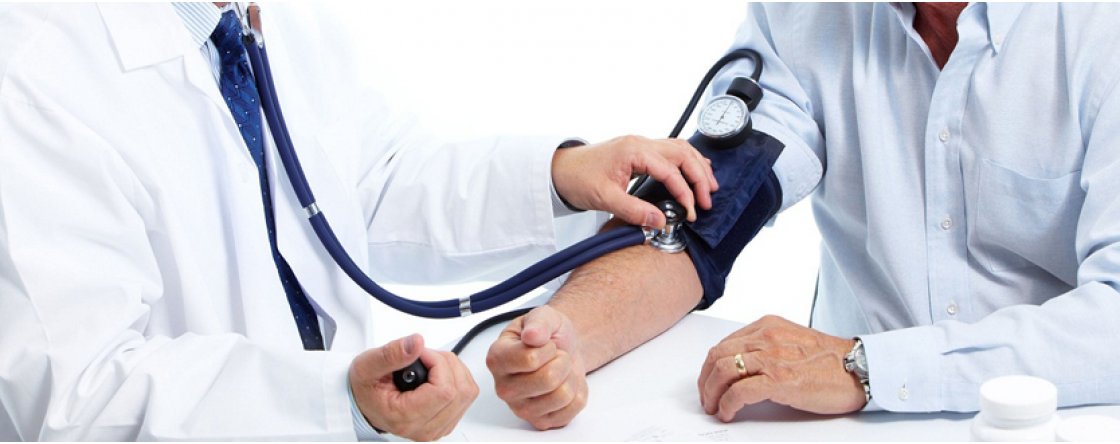 Ipertensione: i consigli per mantenere sotto controllo la pressione alta 