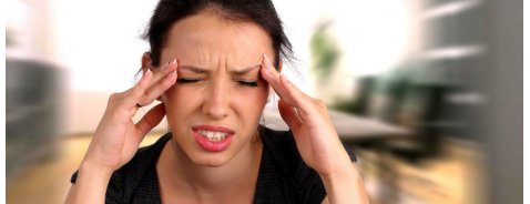 Emicrania e cefalea: le differenze e i rimedi contro il mal di testa