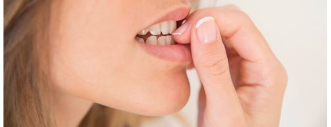 Onicofagia: quel brutto vizio di mangiarsi le unghie